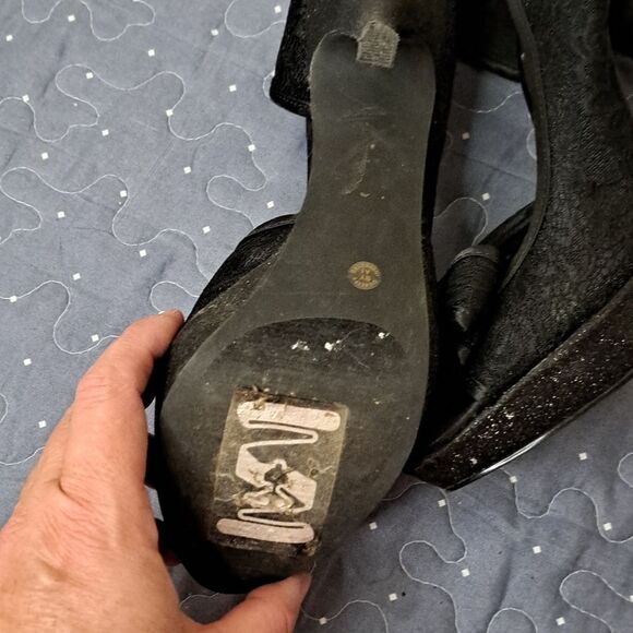 Jacqueline Ferrar black lace bow platform heels size 8.5 - Picture 7 of 8